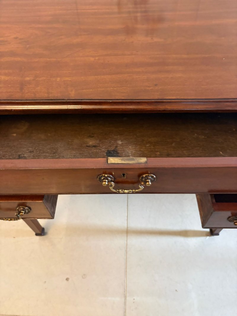 Antique Georgian Mahogany Lowboy / Hall Table / Small Desk - Image 10